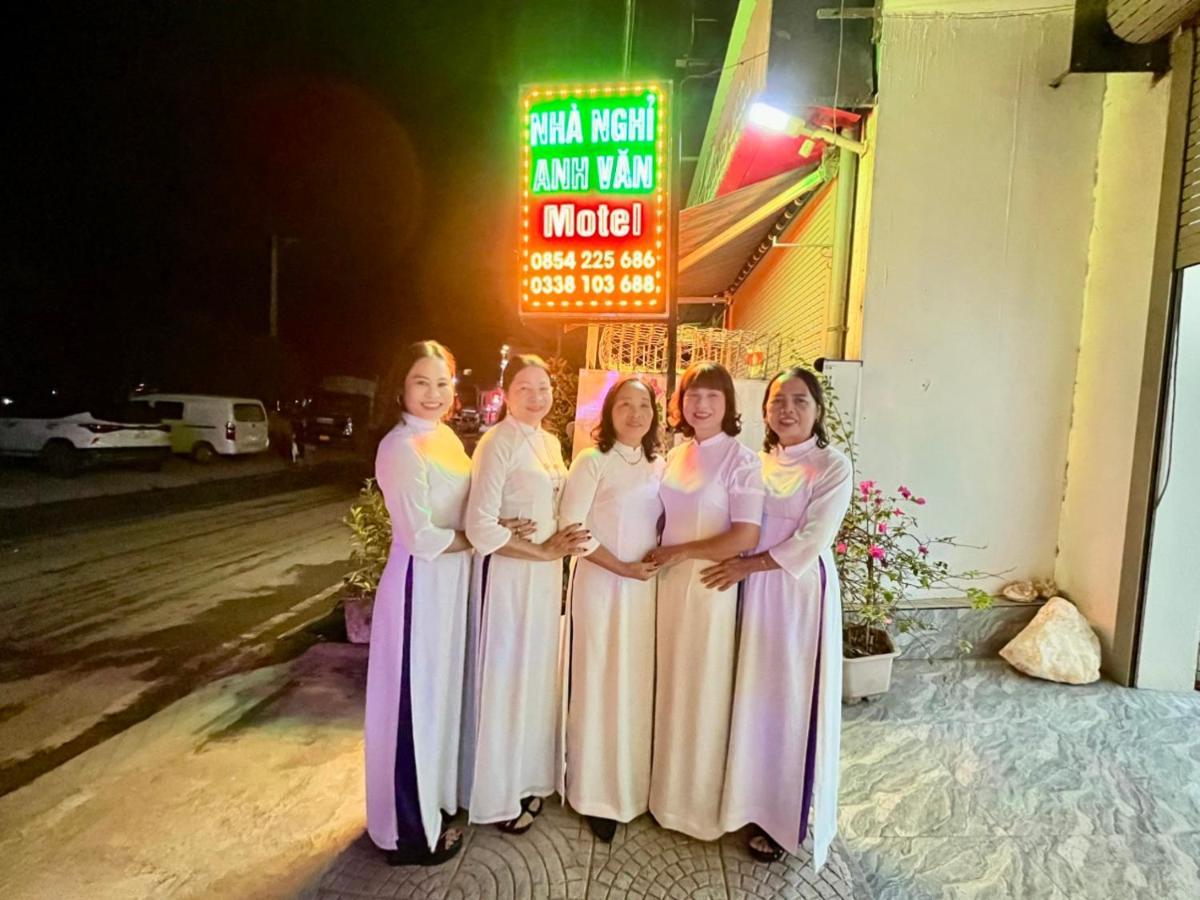 Nha Nghi Anh Van Dong Van  Exteriör bild